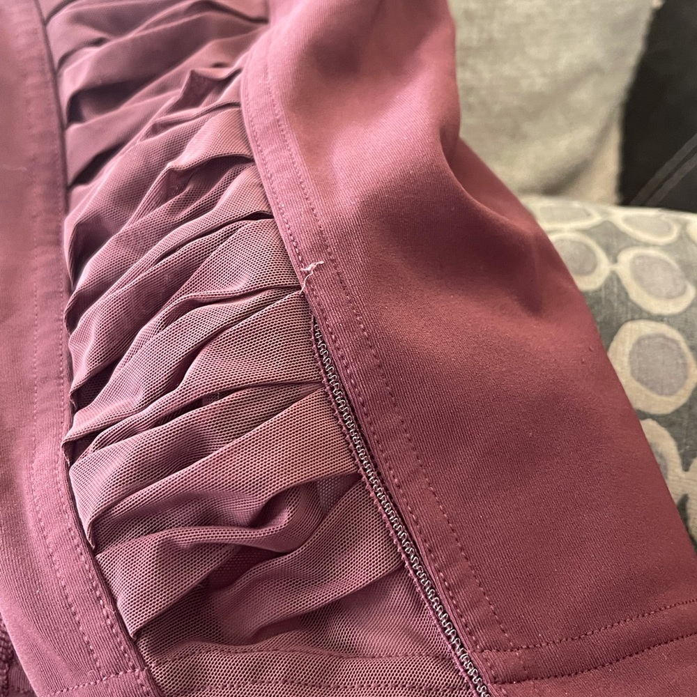 Lululemon! - Picture 7 of 10
